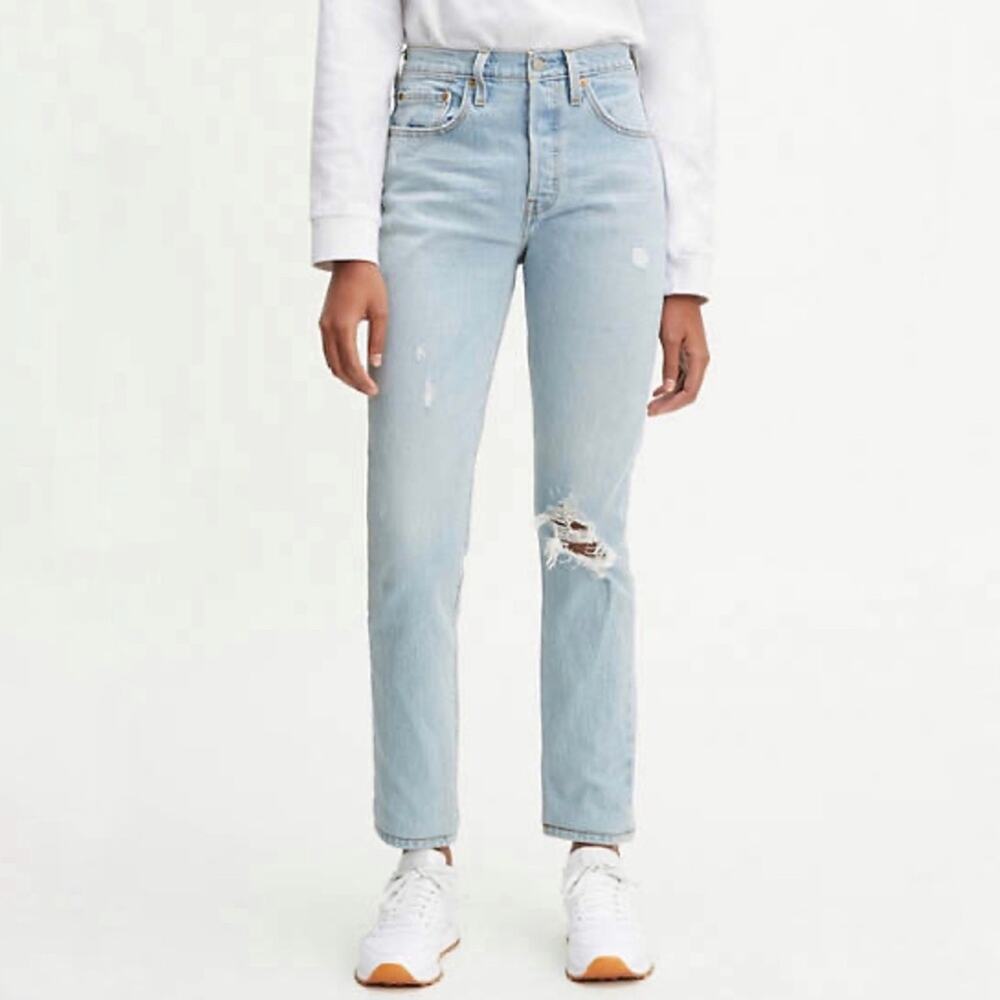 Levi's 501 Skinny Light Wash Distressed Jeans in Low Pro Size 25